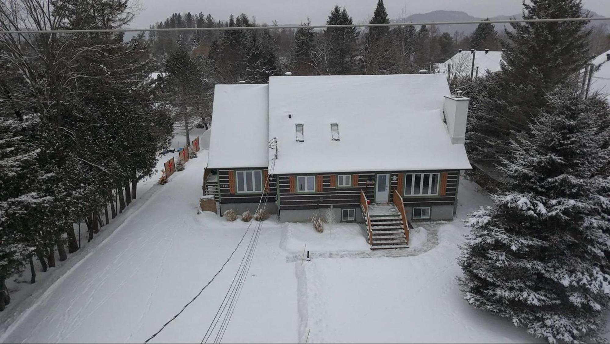 Bed and Breakfast Le Pimbina Mont-Tremblant Exterior foto